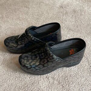 Dansko XP, black glitter cheetah print, size 39